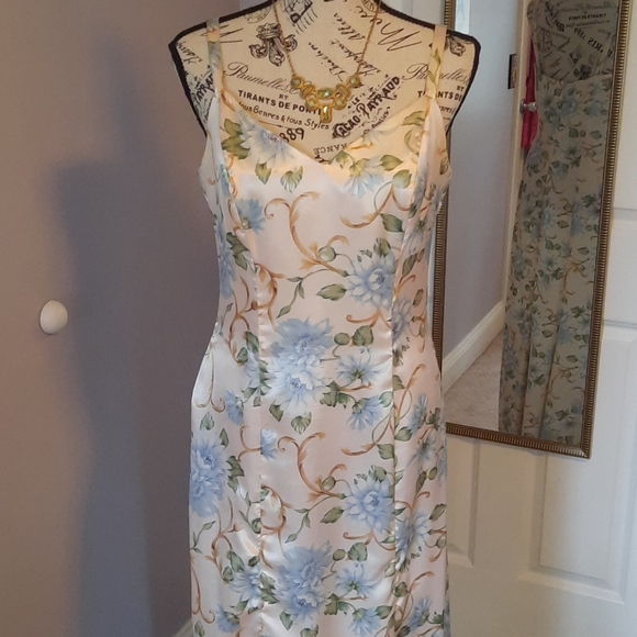Rampage Dresses & Skirts - Pink satin gown